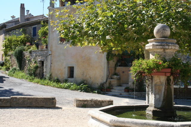 La Salamandre Bleue Villa Chantemerle-les-Grignan ภายนอก รูปภาพ