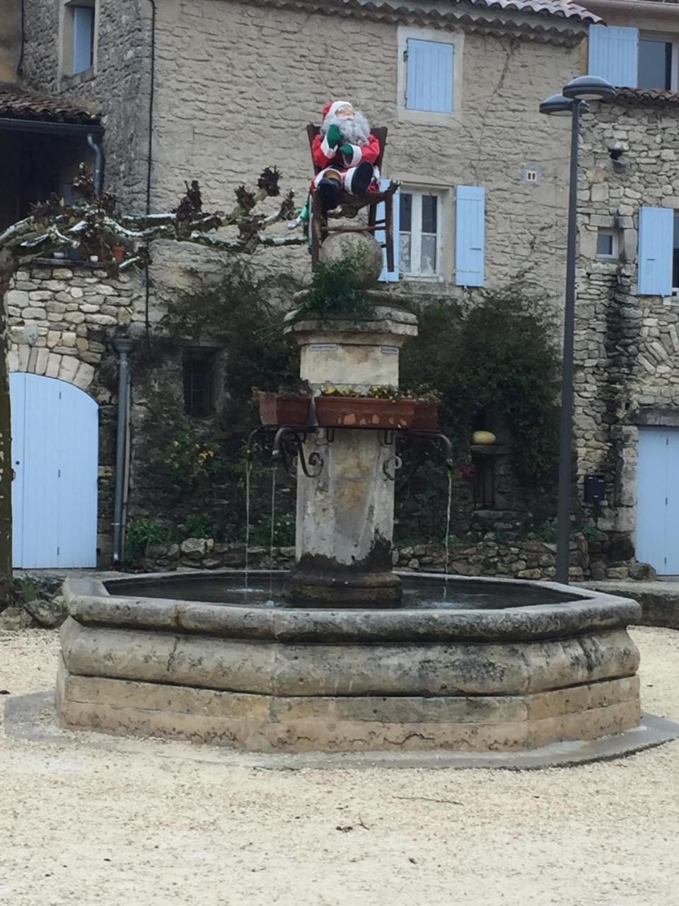 La Salamandre Bleue Villa Chantemerle-les-Grignan ภายนอก รูปภาพ
